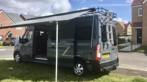 Shadow – Stylish 2 Berth Campervan 2022