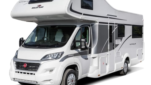 Auto Roller 746 – 2024 Fiat Auto Roller 746 automatic rear lounge 6 berth + 6 seats 