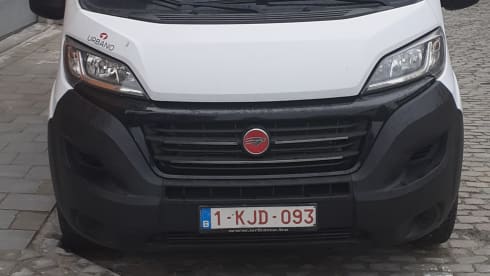 2p Fiat campervan uit 2023