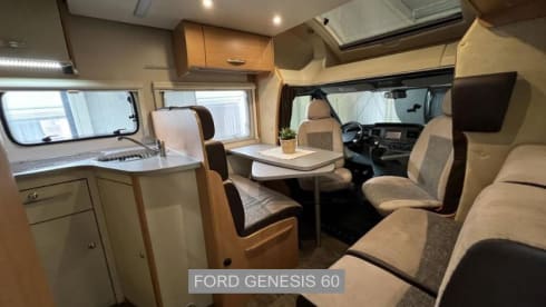 Luxury 4/5 person Ford Camper CHALLENGER with Queen bed.