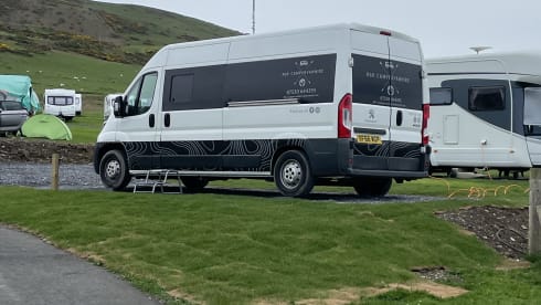 The Wondering Boxer – 3 berth 2016 Peugeot Boxer campervan.