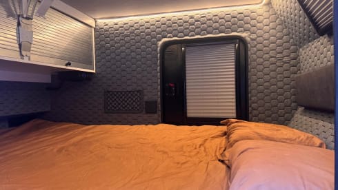 W R A N G L E R . – Jeep Wrangler Rubicon avec remorque tout-terrain en option RS Camp ES-3 (<750 kg)