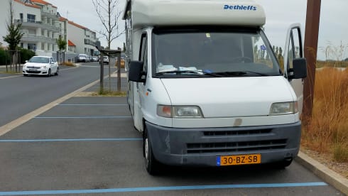 Globetrotter – Good Manoeuvrable Compact Camper