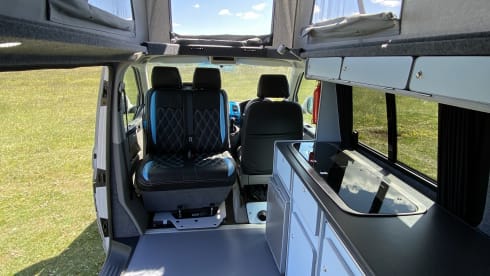 Bailey  – Luxury VW Campervan Hire