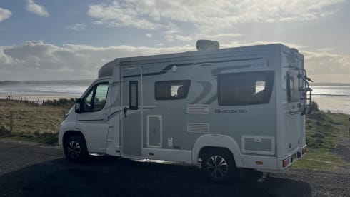 Rent & Drive! – 2 berth Peugeot Compact motorhome 2018