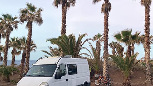 2p Off Grid Master campervan 2009