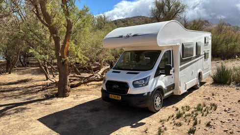 Spacious Rimor Kilig 50 - 6 person camper