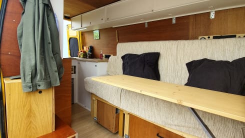Vanessa – Handbuilt, stealth, great comfort and a huge energy supply!