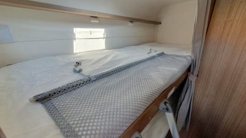 Bluacquamarina – CARADO A461  6 posti