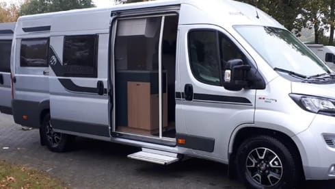 C03 – 2-Personen-Knaus-Bus aus dem Jahr 2018