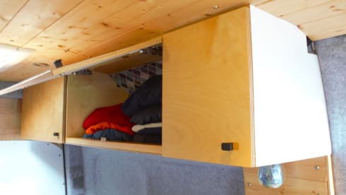 Art – Hand-crafted. INS. INCL. IN PRICE. Low deposit. Off grid Mercedes.
