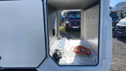 Zefiro 685 Automatic 5 berth – 2023 Roller Team Zefiro 685 Auto Five berth 