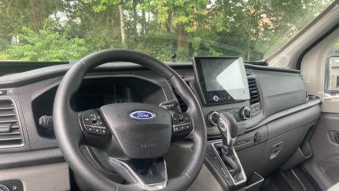 4p Ford semi-integrated uit 2024