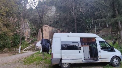 Arthur – takes you smoothly to any adventure - Ford Transit