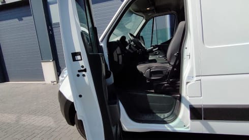 Vansy – Self-build camper van