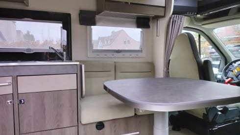 Titanium – 4p Chausson semi-integrated from 2020
