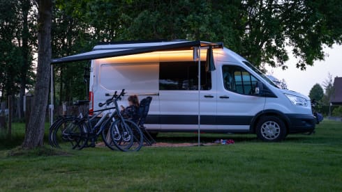 Womby – 2-seater Ford Transit L3H3 van from 2019