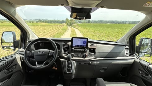 Nuggie Nugget – 4p Ford campervan from 2023