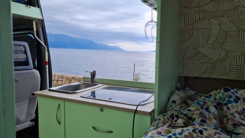 Rudi – Ideaal ingerichte en gezellige Fiat Ducato camperbus