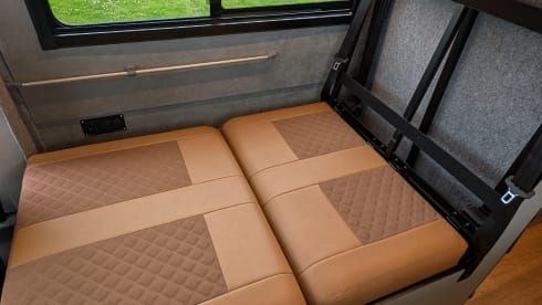 Thor – VW Crafter 5 Berth Motorhome
