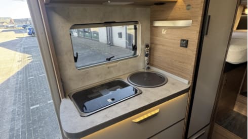 Luxe en rust in de natuur – 4p Knaus integrated uit 2022