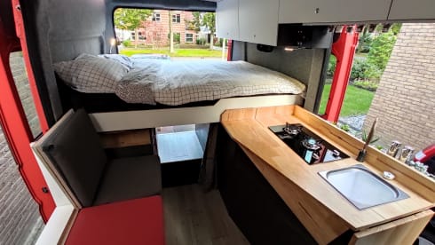 Dubbele schuifdeur en dubbele luifel – 4p Fiat L2H2 bus from 2010 suitable for off-grid