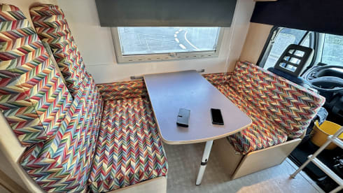 Huisje op wielen  – Spacious family/friends camper 