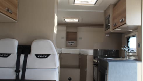 Little John – Our Luxury 2021 6 berth, Fixed Bed