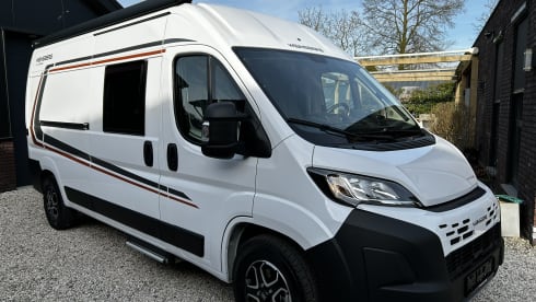 6 Weinsberg 600 Fire buscamper 2025 automatic