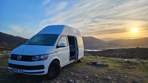 Ben Nevis  – VW Hightop Campervan Edinburgh Airport – NC500 – Highlands