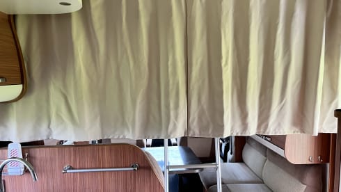 5 person Adria matrix 680 SP half integral camper