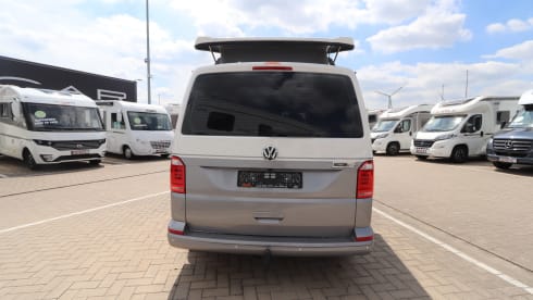 Chic VW Westfalia Kepler Six