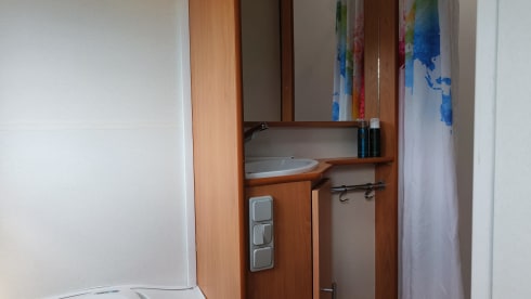 Camper Coby – 6p Bergland Alcove from 2010, especially for tall people!