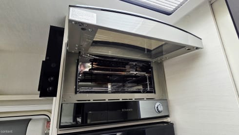 Miss Artemis – 4 berth Chausson semi-integrated from 2017