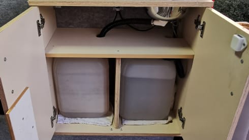 Famobussie – Camping-car Ford 2 places de 2012