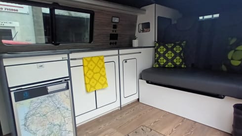 Dixie – Luxury 4 berth Volkswagen T6 Automatic Campervan from 2020