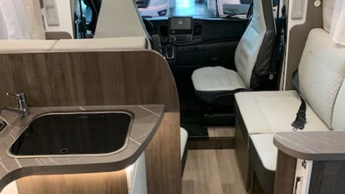 Freedom Rider – Ford Benimar Cocoon 463 4 pers. (2023)