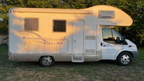 DIANA – RIMOR 6 SEATS COMPACT ONLY 20 THOUSAND KILOMETERS PRACTICALLY NEW