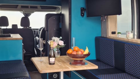 Keegmeister – 5 berth Ford Transit High Top Conversion
