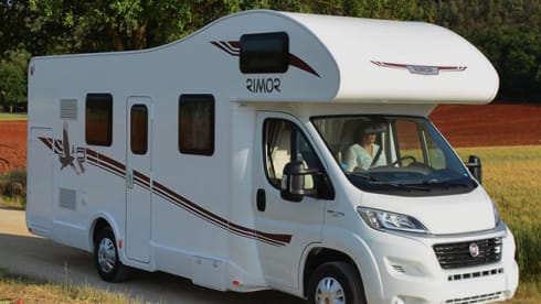 Pinguin Camper SK578S – 2018 family camper!