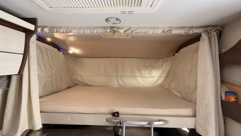FORSTER 738 EB, 4 persons, garage and scooter included