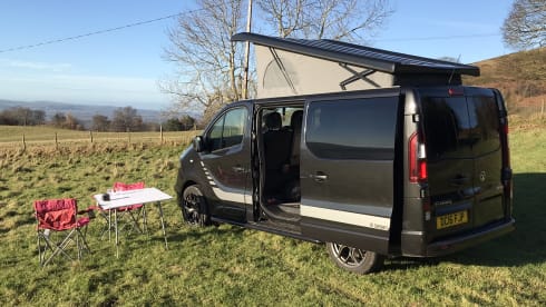 Bart – 4 berth Vauxhall Campervan