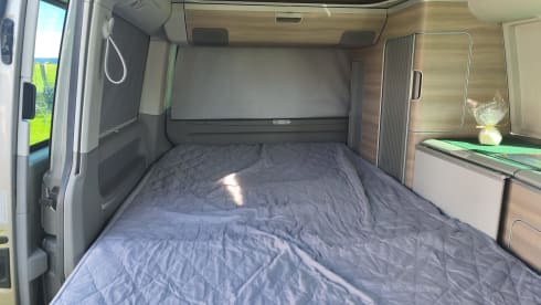 4p Volkswagen campervan uit 2011