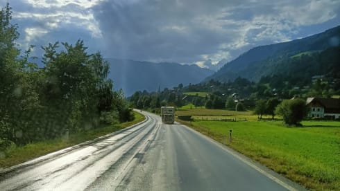 Ambrogio e Cristiana – Three children, a dog, desire for freedom