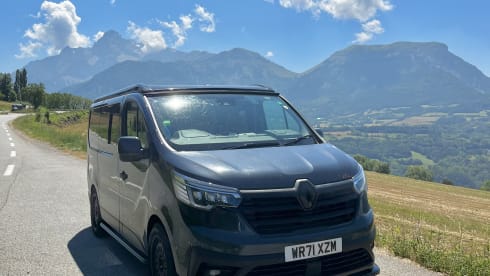 Taylor Trafic – **’Renault Trafic Sport Camper - 4 Birth**