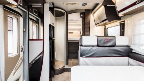 Luxury & Comfort for your dream trip