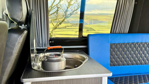 Luxury Clean 3 Berth VW Transporter for hire 