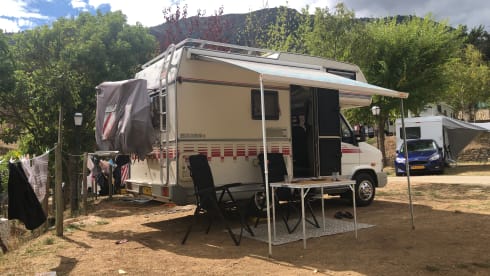Last minute (-20%): Nice and complete camper for rent!