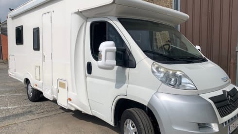 4p Citroën semi-integrated uit 2015