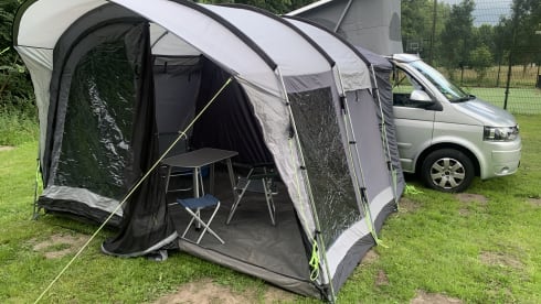 Nomaatje – 4p Volkswagen bus from 2014